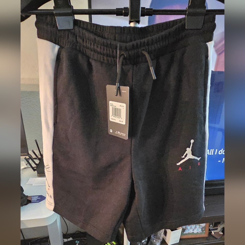 Jordan Kids Black and White Shorts - L